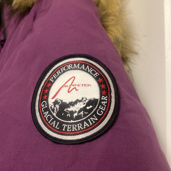 Winter Parka. Down. Plum colour. As warm as Canada Goose. Knee Length - Picture 3 of 8